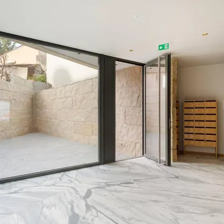 Extra Large 2br Next To Metro Station *